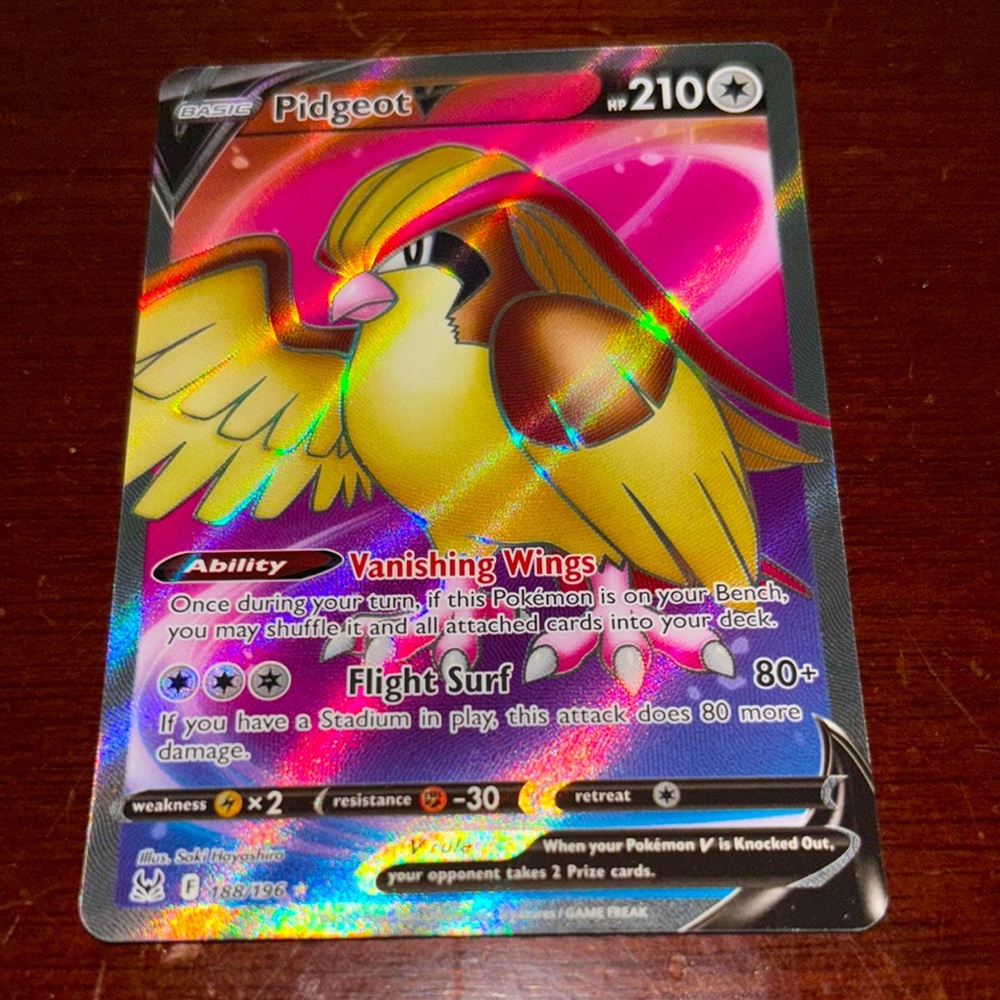 Pidgeot Trading Card - Multicolor